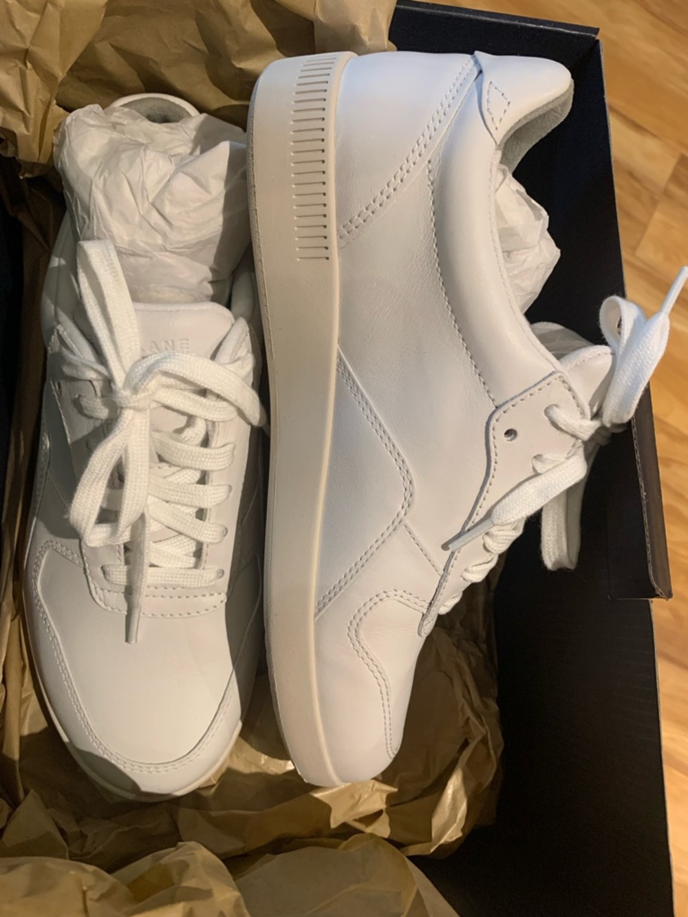 Everlane White Leather court Sneakers - size 7 1/2